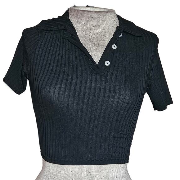 Black Ribbed Collard Crop Top Size Small - Picture 1 of 3